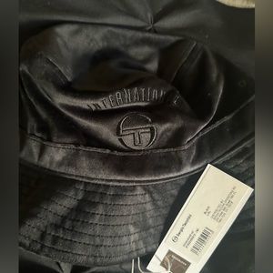SERGIO TACCHINI SOVANA BUCKET HAT-BLACK/GREY/GREEN - $60 EACH